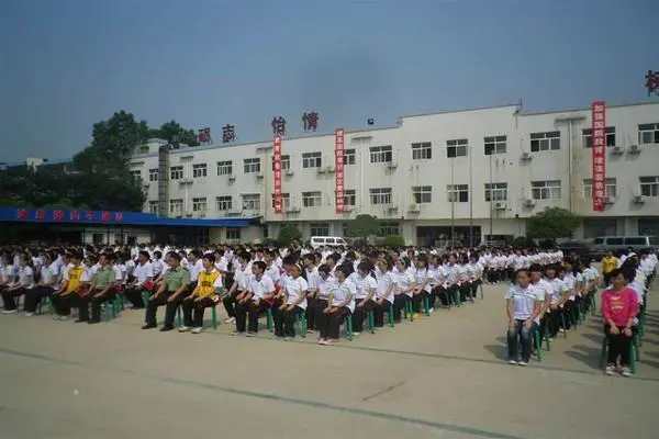 武汉市江夏区卫生学校